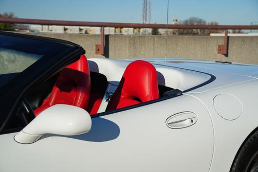 2000 Chevrolet Corvette Base