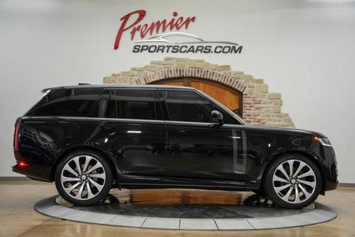 2023 Land Rover Range Rover P530 SE