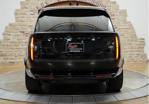 2023 Land Rover Range Rover P530 SE