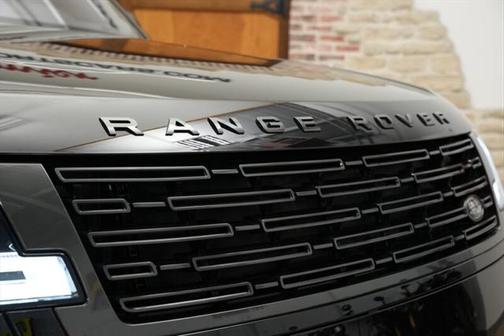 2023 Land Rover Range Rover P530 SE