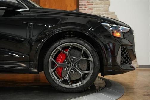 2025 Audi RS Q8 4.0T