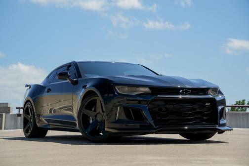 Black 2018 Chevrolet Camaro ZL1