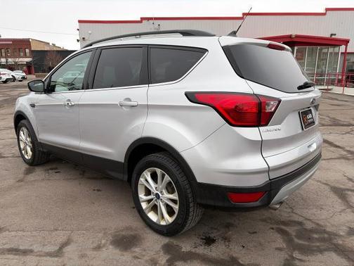 Ingot Silver Metallic 2019 Ford Escape SEL