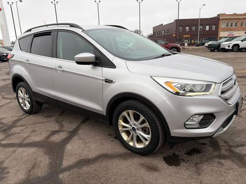 Ingot Silver Metallic 2019 Ford Escape SEL