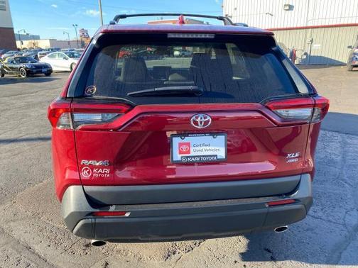 2022 Toyota RAV4 XLE