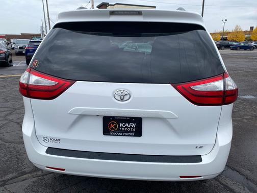 2015 Toyota Sienna LE