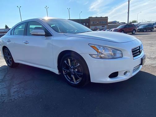 2014 Nissan Maxima S