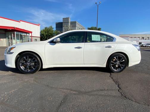 2014 Nissan Maxima S