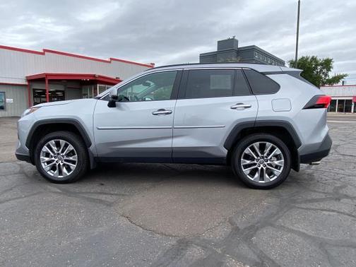 2022 Toyota RAV4 Limited