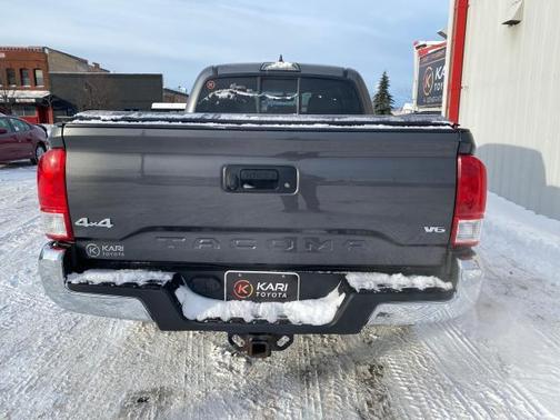 2016 Toyota Tacoma SR5