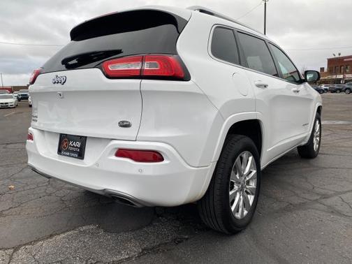 2016 Jeep Cherokee Overland