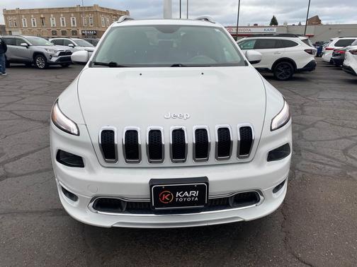 2016 Jeep Cherokee Overland