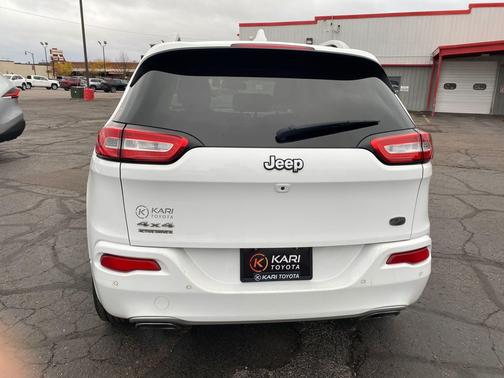 2016 Jeep Cherokee Overland