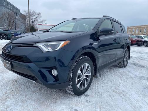 2018 Toyota RAV4 Hybrid XLE