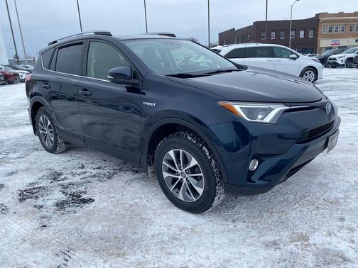 2018 Toyota RAV4 Hybrid XLE