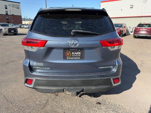 Shoreline Blue Pearl 2018 Toyota Highlander Limited