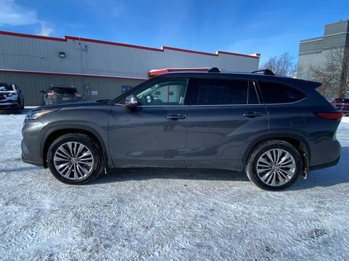 2021 Toyota Highlander Platinum