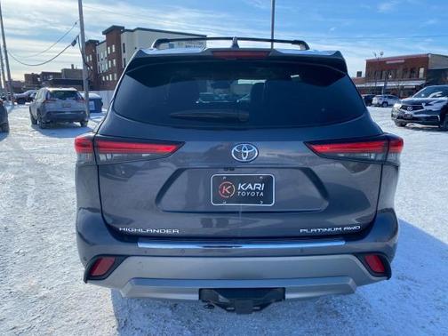 2021 Toyota Highlander Platinum