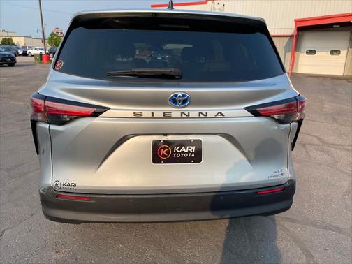 2021 Toyota Sienna XLE 7 Passenger