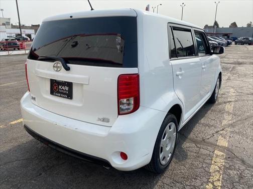 2014 Scion xB Release Series 10.0