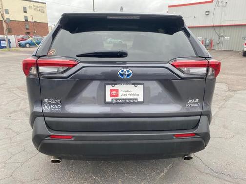 2022 Toyota RAV4 Hybrid XLE
