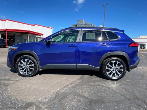 2022 Toyota Corolla Cross XLE