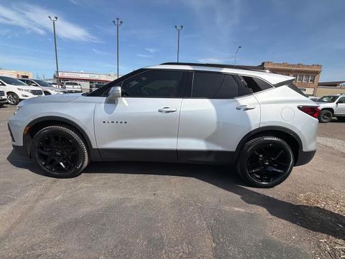 Silver Ice Metallic 2020 Chevrolet Blazer 2LT