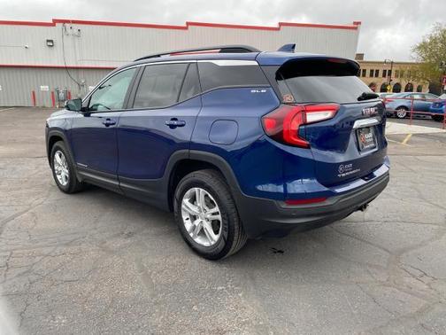 2022 GMC Terrain SLE