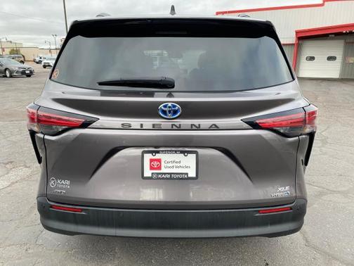 2021 Toyota Sienna XLE 7 Passenger
