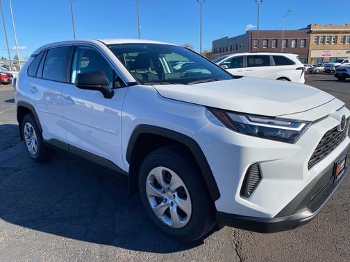 2023 Toyota RAV4 LE