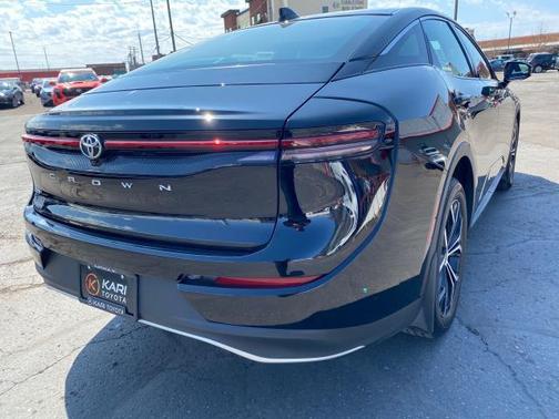 2023 Toyota Crown XLE
