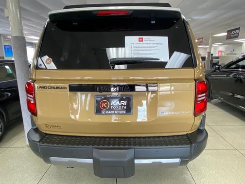 2024 Toyota Land Cruiser Base