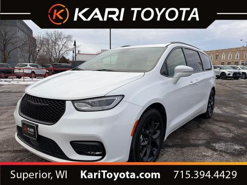 2022 Chrysler Pacifica Touring L