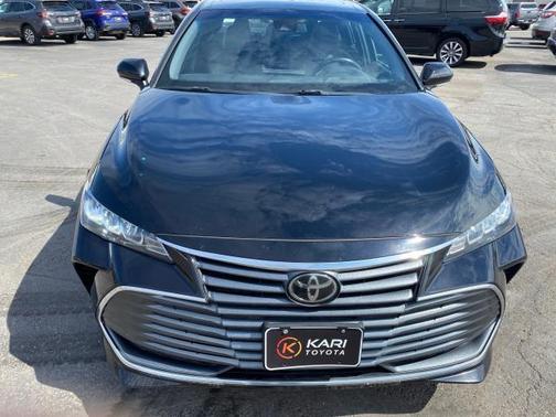 2020 Toyota Avalon XLE