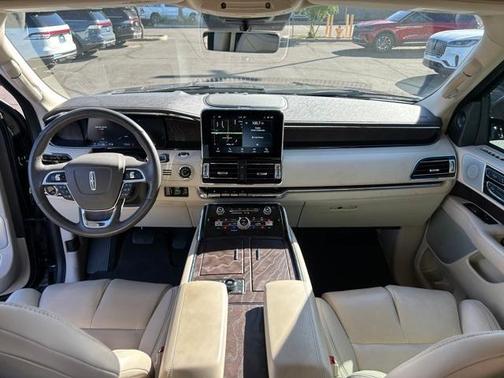 2021 Lincoln Navigator L Reserve