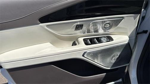 2025 Lincoln Nautilus Black Label