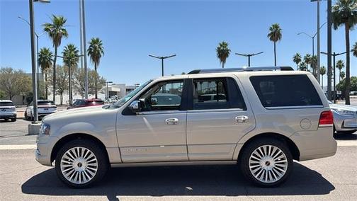 2017 Lincoln Navigator Select