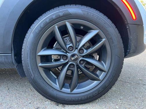 2011 MINI Cooper S Countryman Base