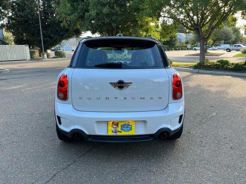 2011 MINI Cooper S Countryman Base