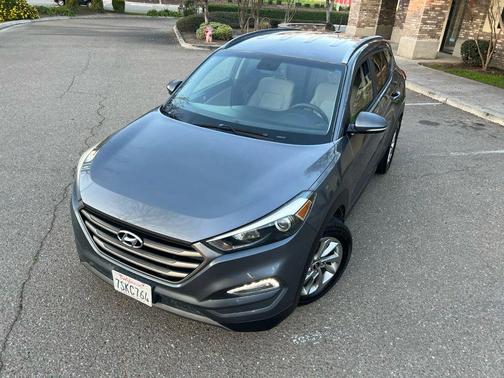 2016 Hyundai TUCSON Sport