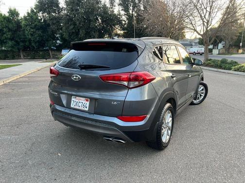2016 Hyundai TUCSON Sport