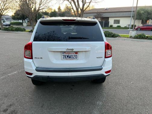 2011 Jeep Compass Sport