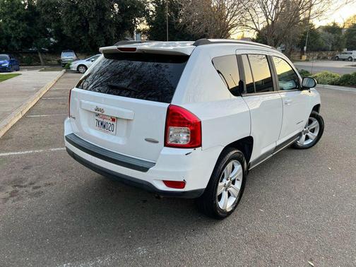 2011 Jeep Compass Sport