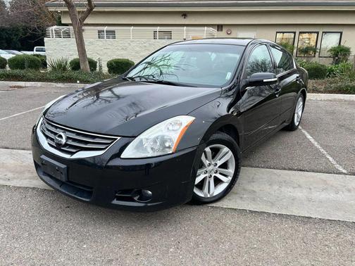 2012 Nissan Altima 3.5 SR