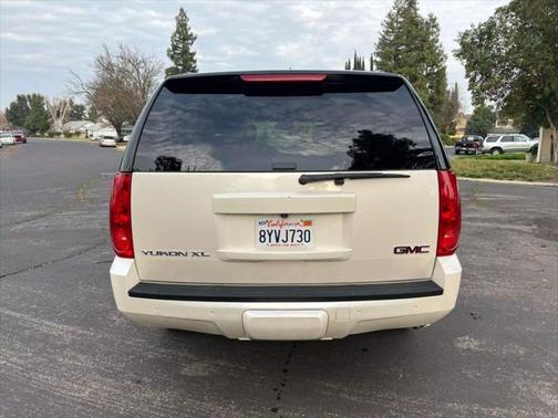 2013 GMC Yukon XL 1500 SLT
