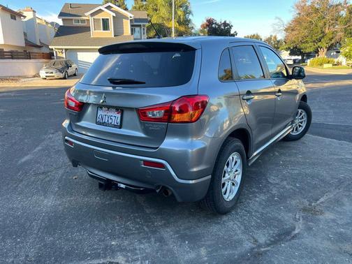 2011 Mitsubishi Outlander Sport ES