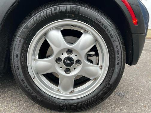 2011 MINI Cooper Base