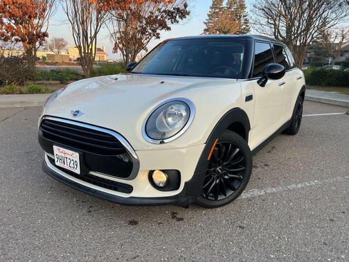 2017 MINI Clubman Cooper
