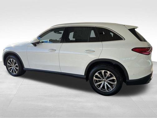 Polar White 2024 Mercedes-Benz GLC 300 4MATIC