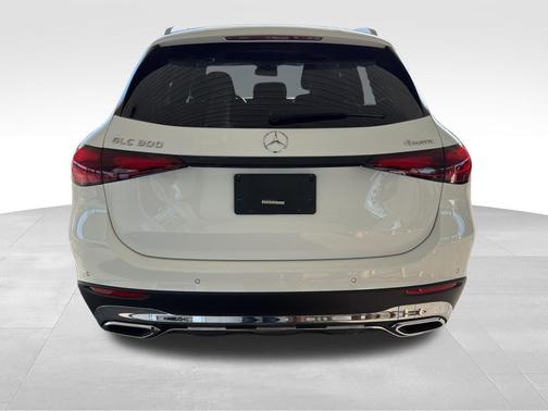 Polar White 2024 Mercedes-Benz GLC 300 4MATIC